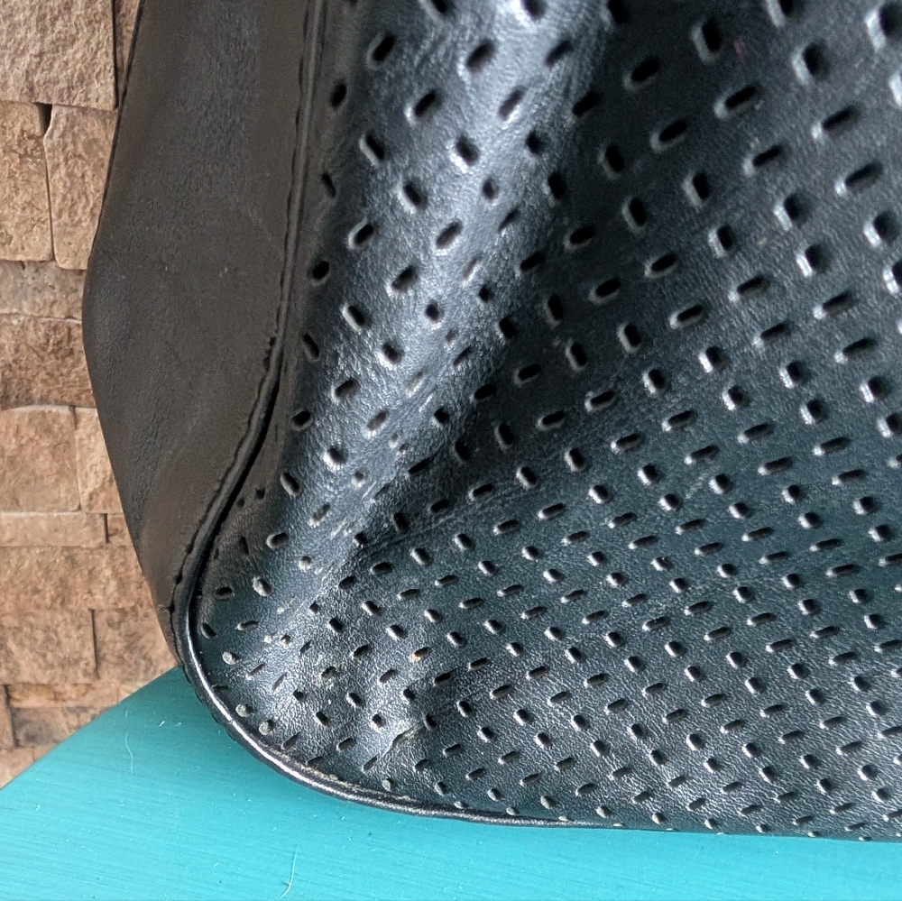 Vintage Made In Italy Perforated Genuine Leather Black Hobo Shoulder Bag Minimal image 5